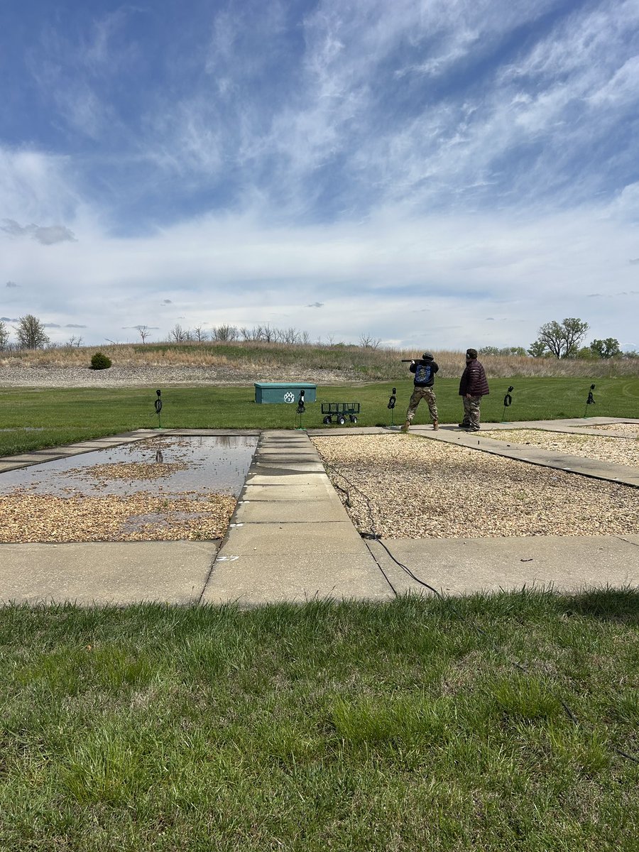NWCampusRec's tweet image. Thank you, Dr. McCormick for bringing your class to #MOERA for #trapshooting!