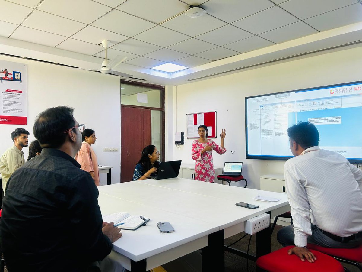 SBSMediaGU2025's tweet image. 🎓 M.Sc. students at Galgotias University showcased their project pre-presentations, highlighting research excellence &amp;amp; future opportunities in science &amp;amp; technology 🔬🚀

#MSc #Research #Innovation #FutureScientists #GalgotiasUniversity