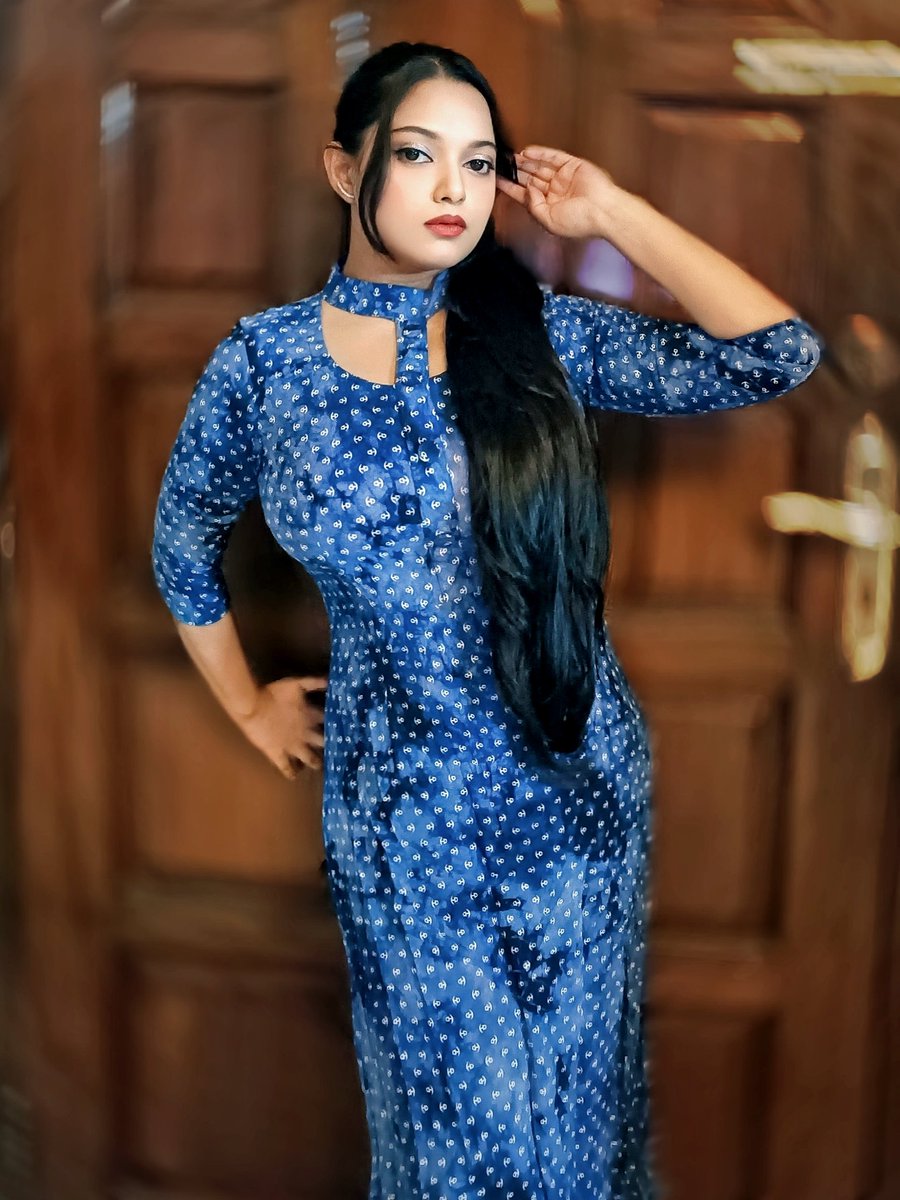 ArishaOishy's tweet image. #designthinking #Design #Designers #DesignYourDreamgirl #Creator #Creatives #dresses #DressToImpress #cloth #art #ArtistOnTwitter #artwork #fashionstyle #FashionDreamer #styleideas #style #diy #doityourself #photooftheday #outfitoftheday #outfit #colorful #ColouredGirl #makeup