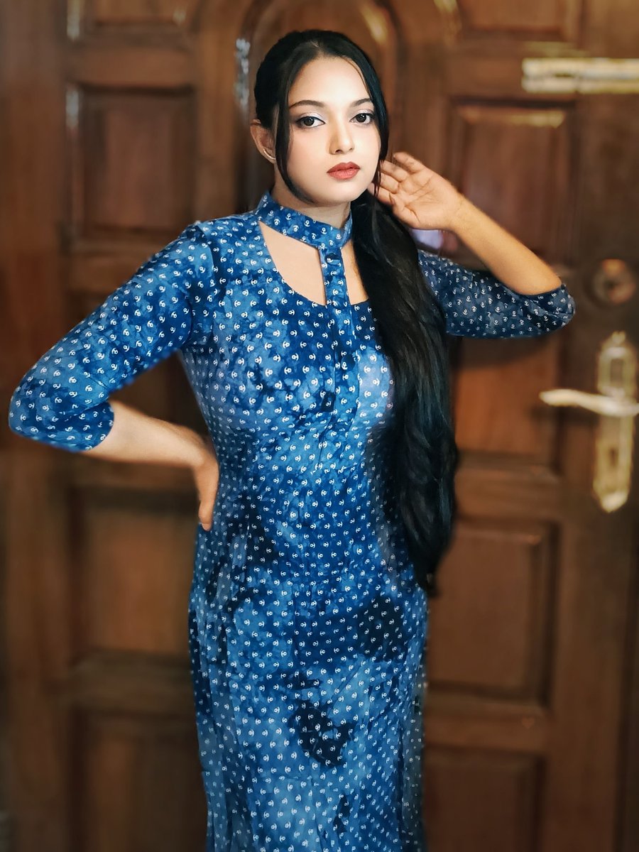 ArishaOishy's tweet image. #designthinking #Design #Designers #DesignYourDreamgirl #Creator #Creatives #dresses #DressToImpress #cloth #art #ArtistOnTwitter #artwork #fashionstyle #FashionDreamer #styleideas #style #diy #doityourself #photooftheday #outfitoftheday #outfit #colorful #ColouredGirl #makeup