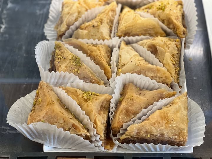 BPastry's tweet photo. Craving something sweet in South Boston? 🍯✨
Our freshly made Honey Baklava is the perfect treat — flaky, golden, and just the right amount of sweet.
Pair it with a rich espresso or creamy cappuccino for the perfect combo 
📍 https://t.co/nnkNysyZUz
| ☎️ (617) 268-2253 https://t.co/7NlnlCBQdJ