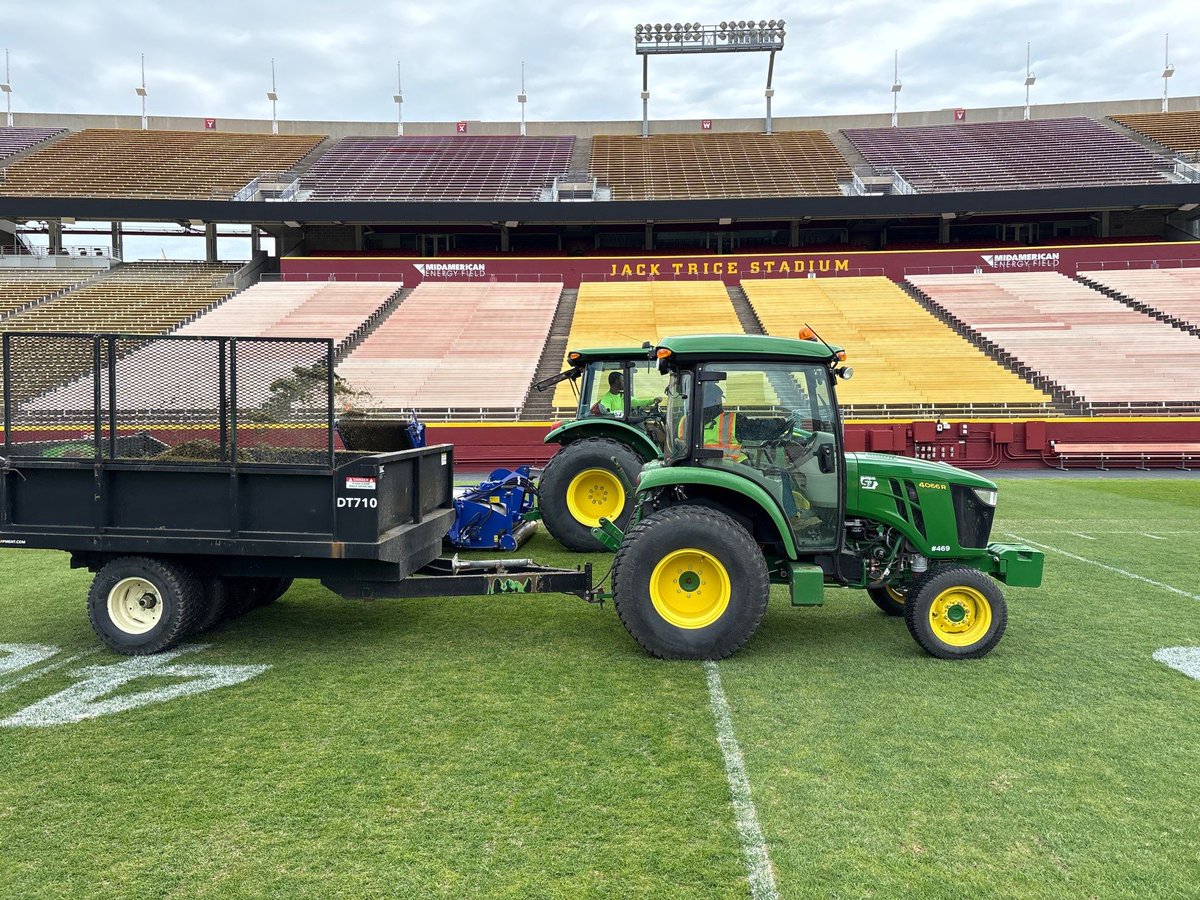 Iowa Sports Turf tweet media