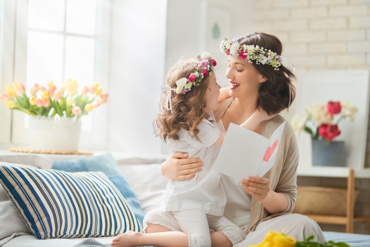 mollymaidwfc's tweet image. Celebrate Mom this Mother’s Day with ultimate relaxation 💆‍♀️ Reserve your spot today before availability runs out 📅✨ Call us (703) 631-9345 to book! #MothersDay #SelfCare