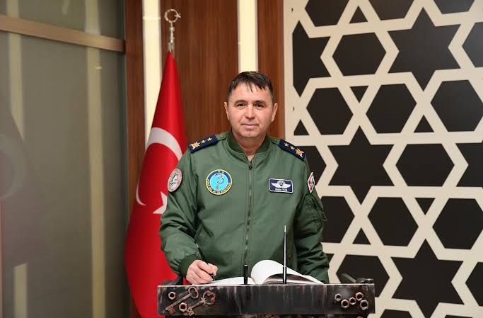 Yzb Hakan tweet media