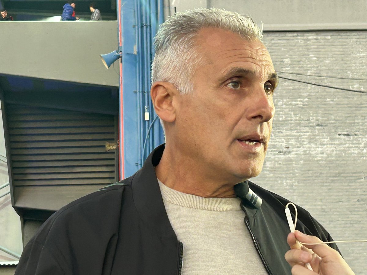 "Tenemos los primeros 100 días planificados. Vamos a hacer una campaña fuerte de socios que hace mucho no se hace, sumado a aportes privados y sponsors. Está todo planificado por el equipo comercial". 

"No podemos gastar más de lo que entra".

"Vamos a presentar un departamento