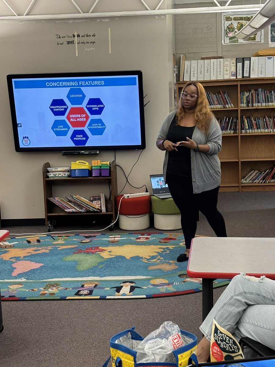 Red Elementary STEM Magnet School tweet media