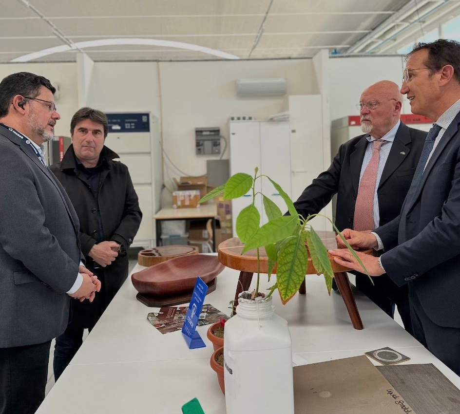 Comitiva do Amapá fortalece cooperação internacional em visita técnica no Cosmob na Itália - ap.agenciasebrae.com.br/inovacao-e-tec…