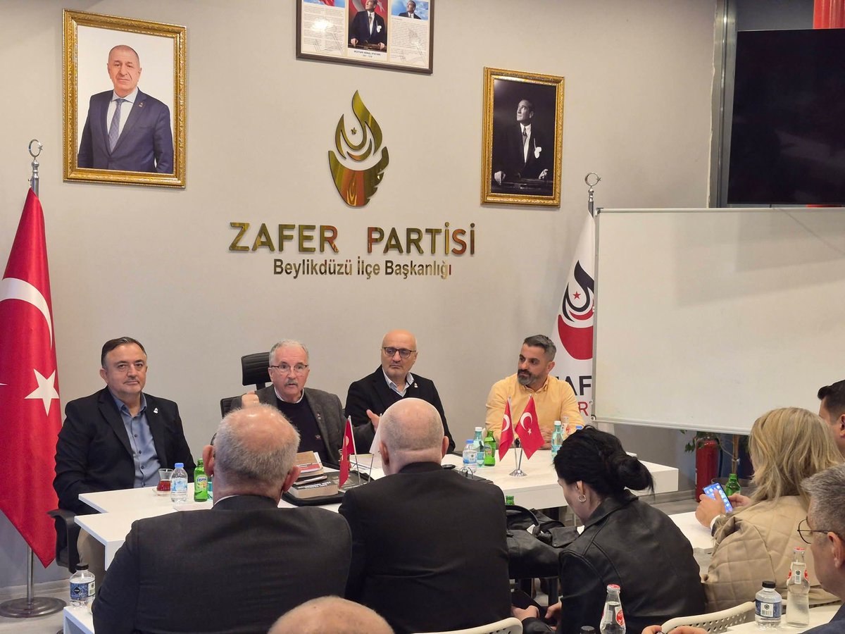ZaferpartisiRTK's tweet image. Zafer Partisi İst. GİK üyeleri ziyaret proğramları çerçevesinde Beylikdüzü İlçesini ziyaret ettik. Beylikdüzüne İstanbul İl Başkanlığımızı temsilen, Rumeli-Balkan Türkleri'nden Sorumlu İl Başkan Yardımcımız Sn.#İsmailLayiç,  @umitozdag
@cezmi_polat
@O_PEHLIVANOGLU 
@SeyitYucel06