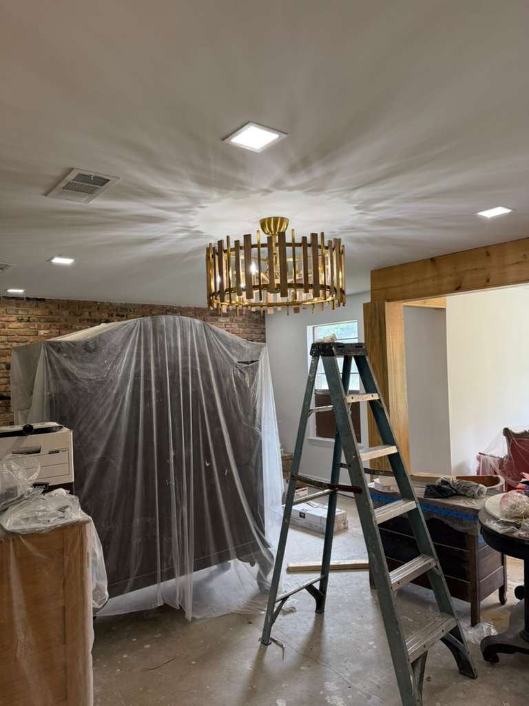 LlcPadilla6244's tweet image. Let us light up your world! 🌟🔌
Electric Padilla provides top-notch lighting systems to enhance any space.
📞 Contact us at 225-209-4889 and brighten your surroundings today!
#Lighting #ElectricalServices #LightingExperts