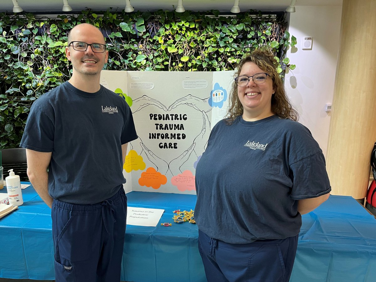LakelandCommCol's tweet photo. Nursing students at Lakeland presented their research projects today, demonstrating how they used evidence-based practice to find solutions for real-world healthcare issues. #LakelandCC https://t.co/iDq0Org0kS