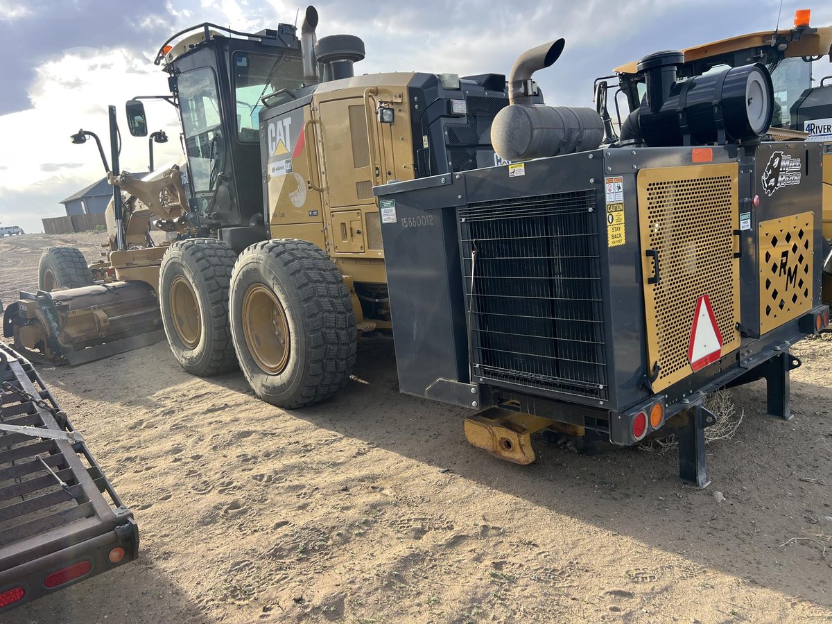 machinerytrader's tweet image. 🚧 2011 CATERPILLAR 160M2 Motor Grader FOR SALE! ✨

View the motor grader here ➡️ ow.ly/iaMp50YRlsW

⏱️ 11,669 hours
📏 12’6” cutting width

#Caterpillar #MotorGraders #MachineryTrader #HeavyEquipment