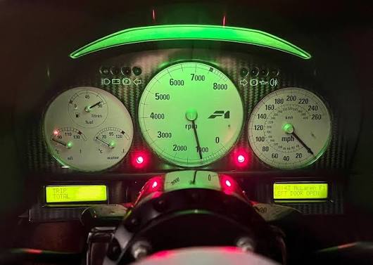 metroTM33's tweet image. #McLaren F1 Speedo