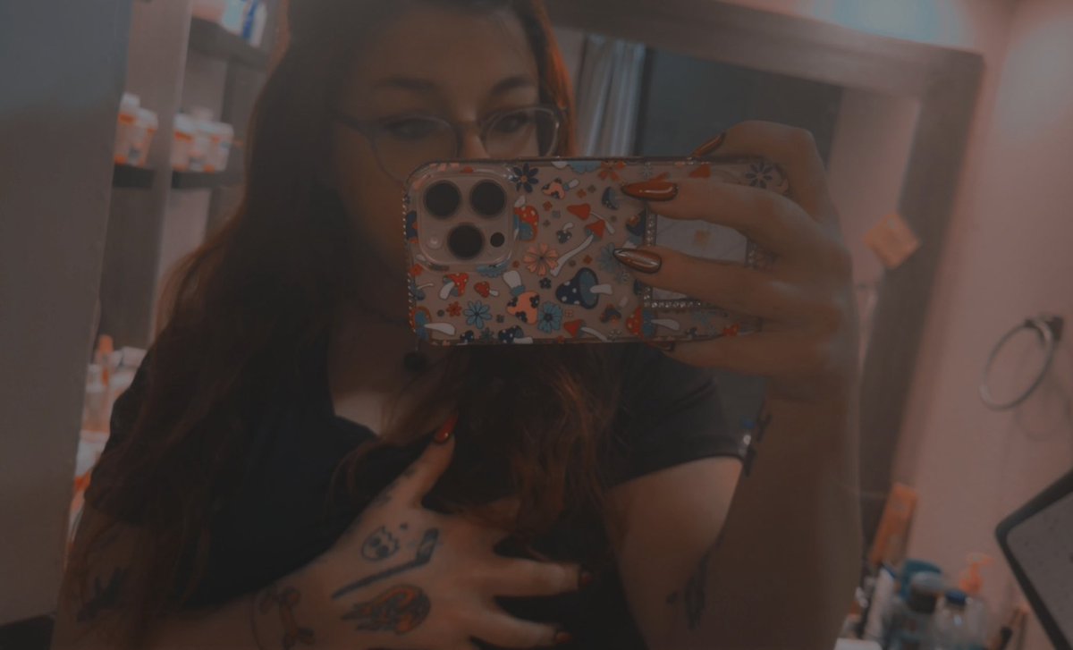 BakedTatorTot's tweet image. #selfie 💕