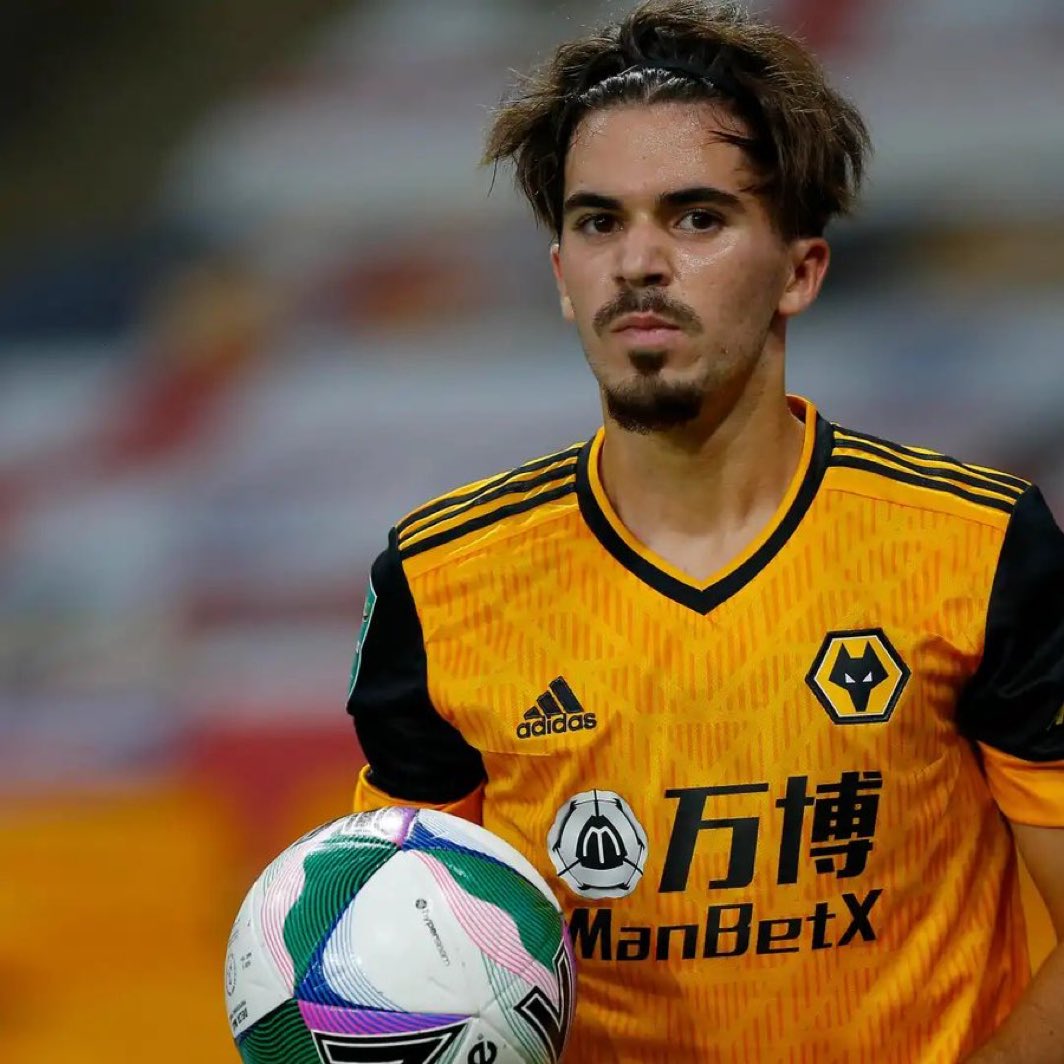 thomasalencr's tweet photo. Vitinha jogou no Wolverhampton.

Informação que muita gente não sabe.

Parece até mentira. https://t.co/xB9RKjFwRR