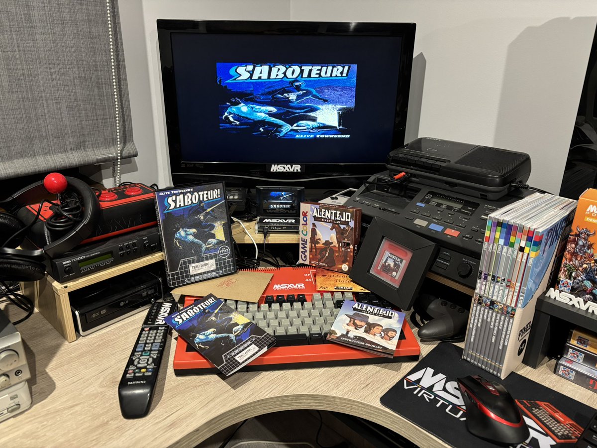 vrmotor6's tweet image. Ediciones físicas producidas por #TEKNAMIC (@filipe_r_veiga ) de SABOTEUR para #MEGADRIVE y ALENTEJO para #GAMEBOYCOLOR. Probándolos en #MSXVR y compartiendo cartucho de ALENTEJO #MSXVRPOCKET 😎. @msxvr_computer .