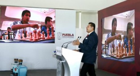 Puebla vive una etapa histórica en materia deportiva y reafirma su liderazgo como sede de eventos que fortalecen la formación de nuevas generaciones de atletas destacó el gobernador <a href="/armentapuebla_/">Alejandro Armenta</a> , quien resaltó que su administración invierte en infraestructura para este sector