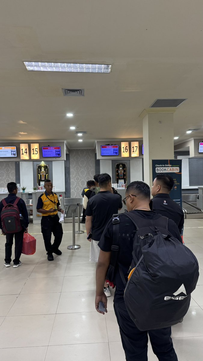 galangsae tweet media