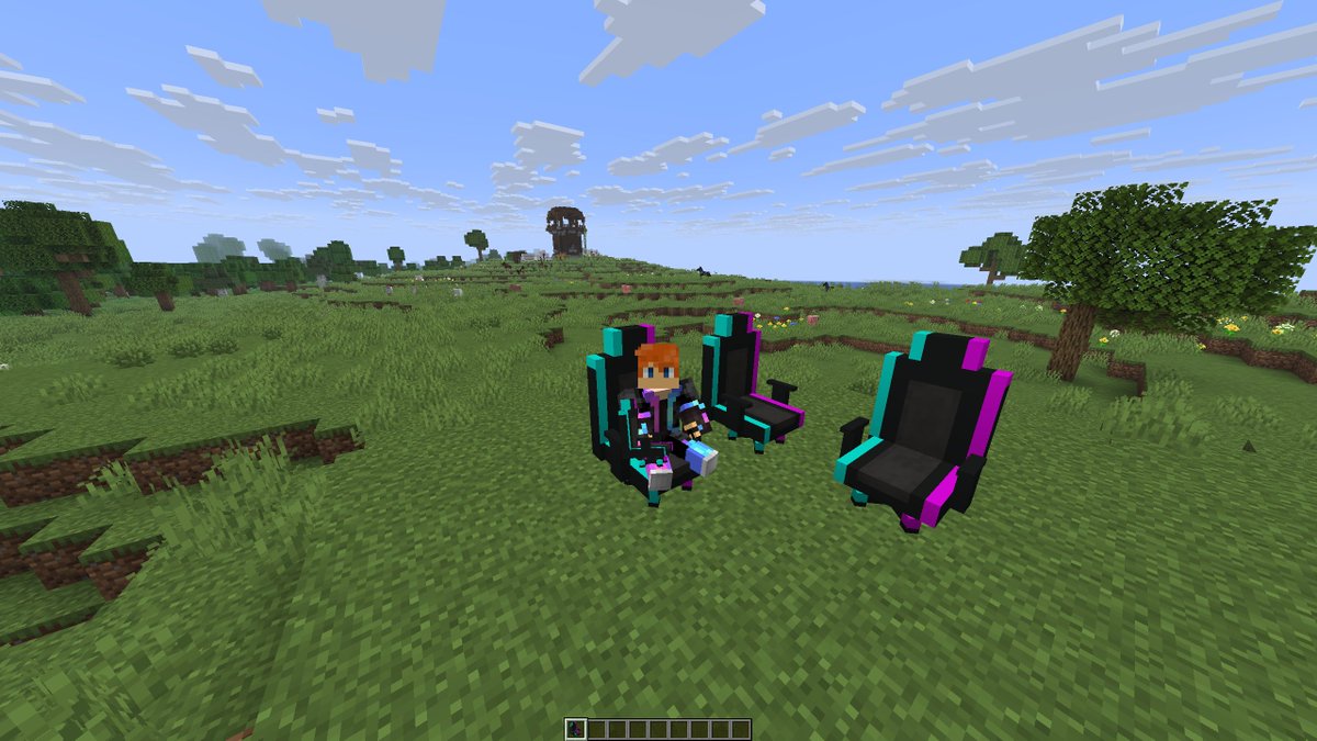 ElonOrange's tweet photo. Adding something new to Minecraft everyday | Day 2 - Gaming Chair! https://t.co/hdOLgo41Cu
