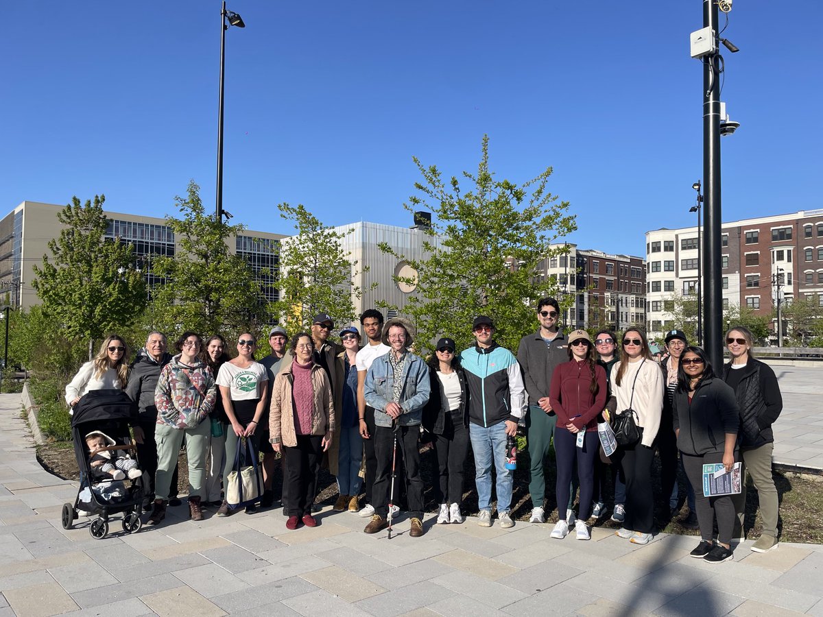 nhudsonsa's tweet image. Thank you to everyone who came out yesterday to celebrate Earth Day with us! It was a great day connecting with the Hoboken community and sharing more about the work we do to protect our waterways.
 
#EarthDay #Hoboken #CleanWater #Sustainability #HudsonRiver