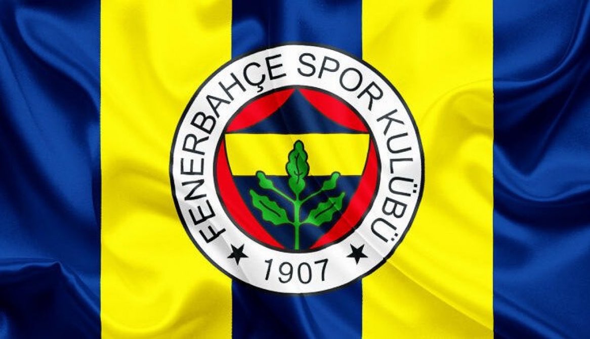 Ziraat maçında bile ülkenin generali maç kazanmasın diye stadın üstünden jet uçuruyor 

Aynen Fenerbahçe 12 yıldır başarız olduğu için şampiyon olamıyor 👍