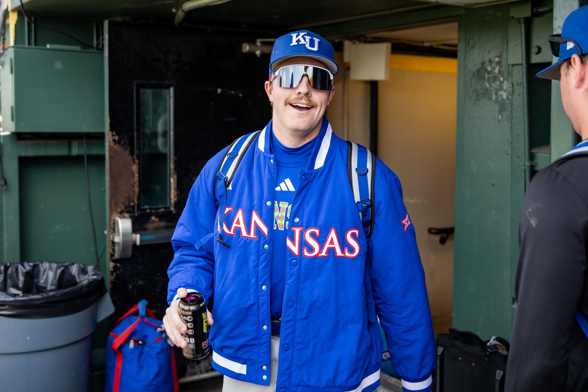 KUBaseball's tweet image. Walked in, locked in 🔒

#RockChalk