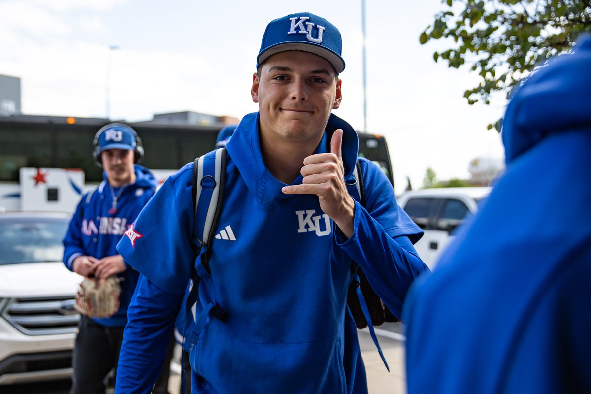 KUBaseball's tweet image. Walked in, locked in 🔒

#RockChalk