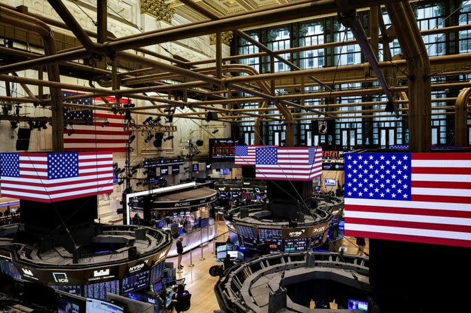Stadelmanndi's tweet photo. 📉 Tech pullback was expected — risk is created on the way up
$NBIS -8%
$MU -5.86%
$IREN -8%
$CIFR -7%
Opportunity is created on the way down 👀
Watching for a potential add / entry window around Thursday
DM me if you want to catch the next move
https://t.co/gsb8PtIy1k https://t.co/DvvDuAA6aO