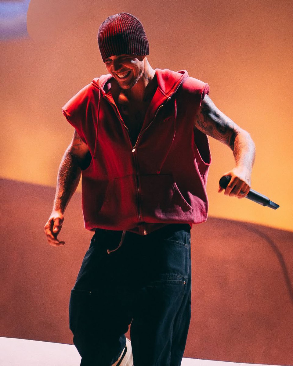 Justin Bieber is planning his next touring moves, according to HITSDD. 

His Def Jam deal was reportedly redone to a new generous and long-term contract with the help from UMG boss Sir Lucian Grainge and Republic Group topper Monte Lipman. 

He is also no longer part of HYBE.