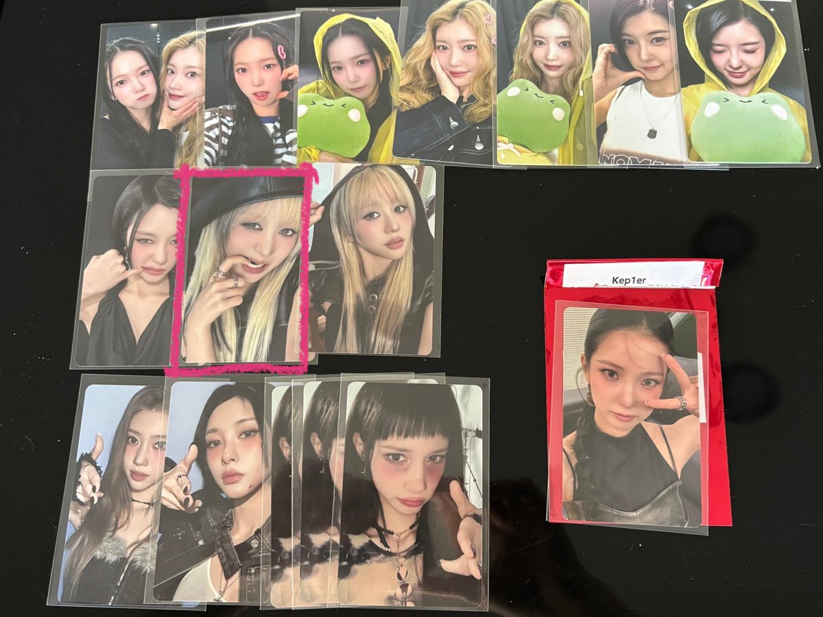hana tweet media