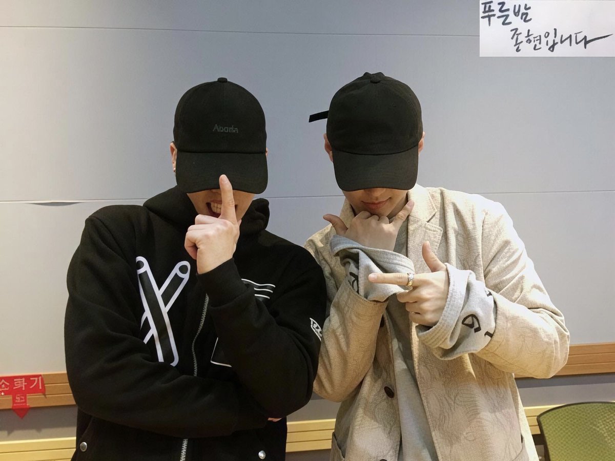 jonghyun e dean com mais qualidade pra eu colocar na minha header