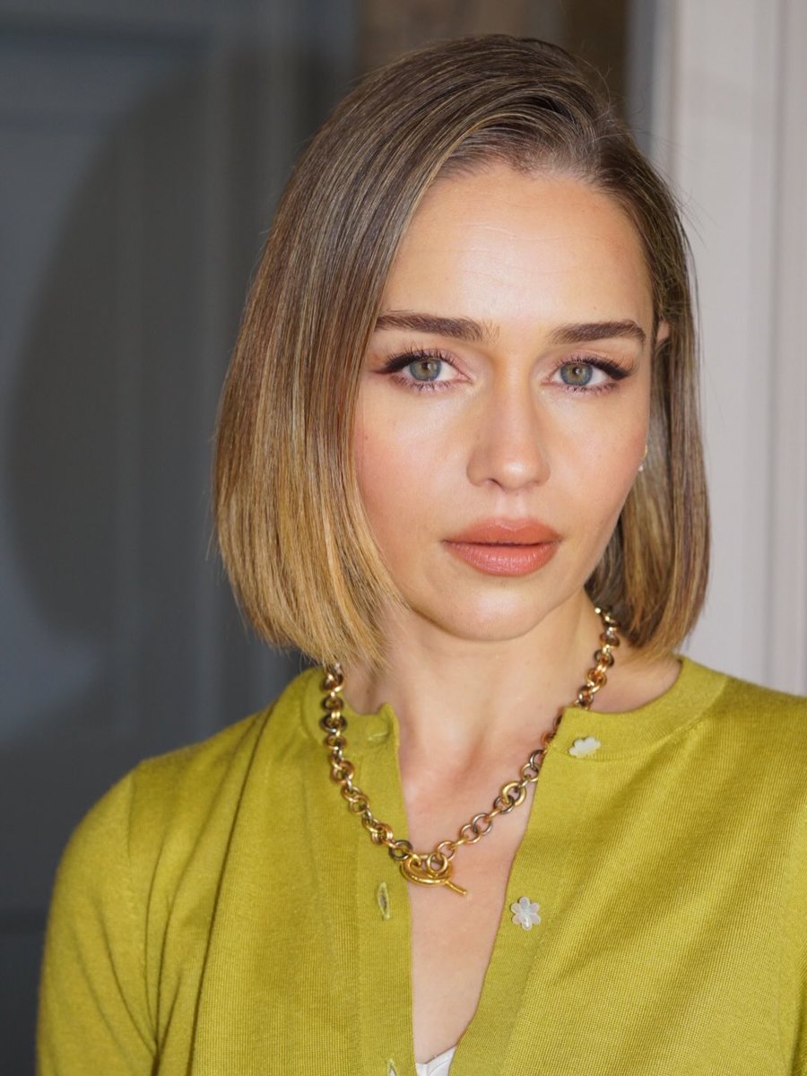 Emilia Clarke Network tweet media