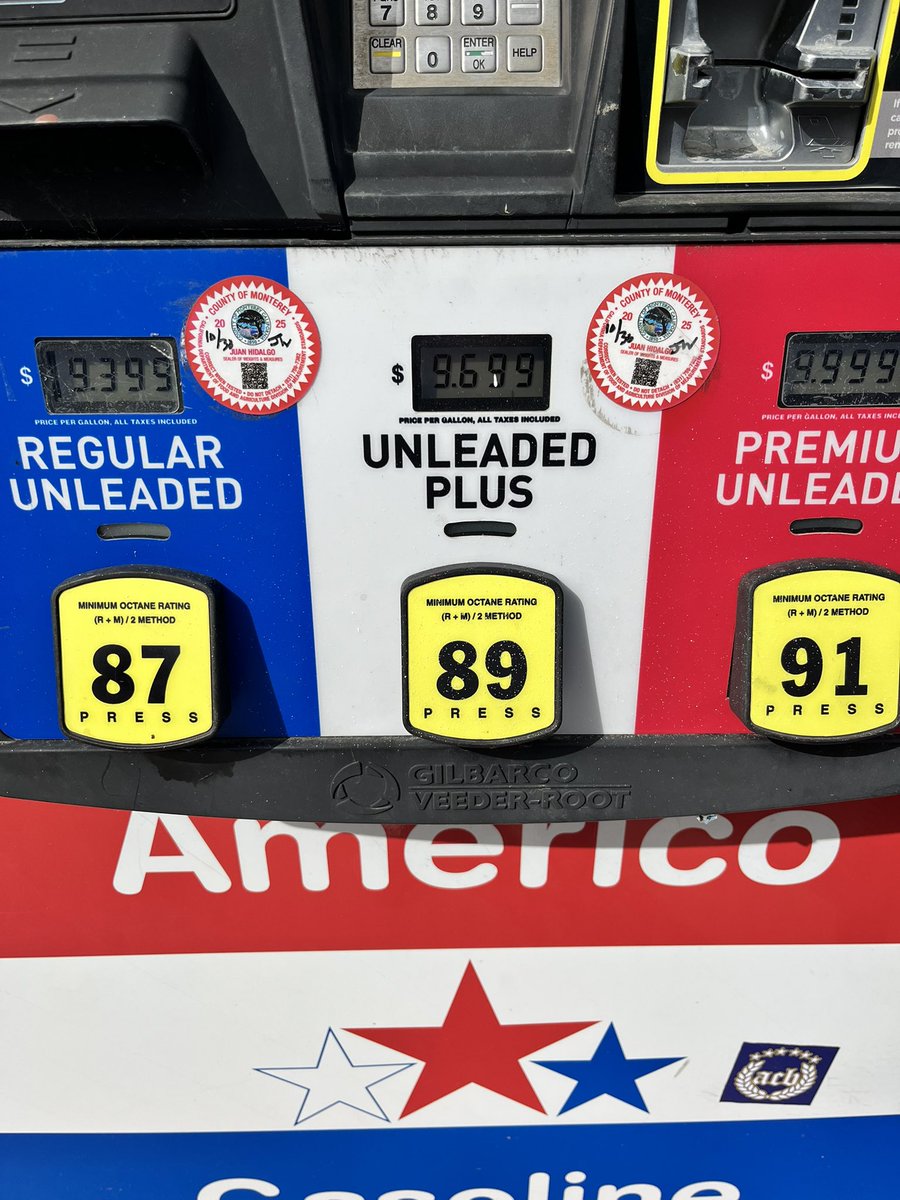 clanranaldUSA's tweet image. Exactly what I voted for! Higher gas prices, a trillion dollar war with Iran and a new ballroom!!!! #MAGA