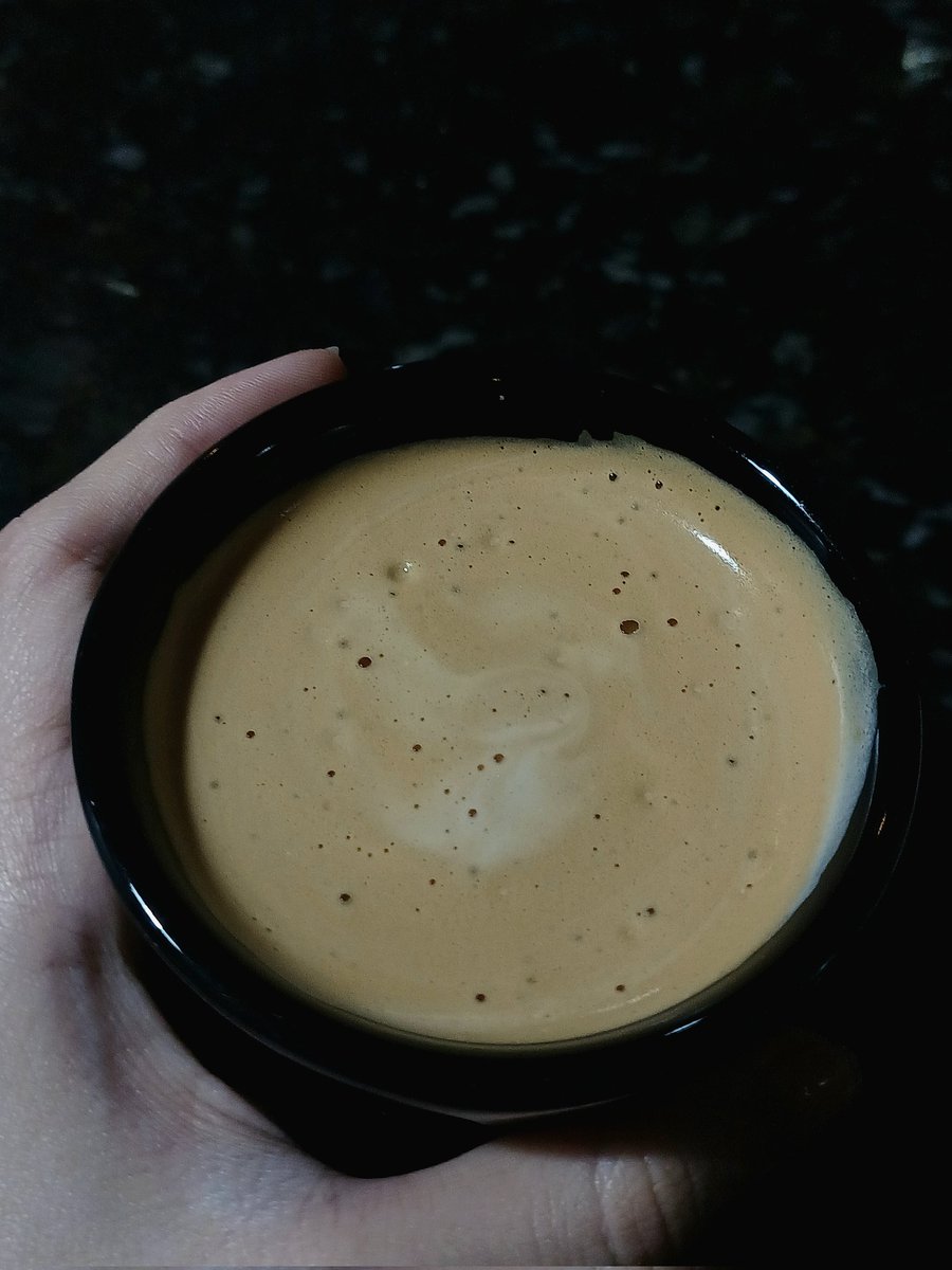 ソフィア tweet media