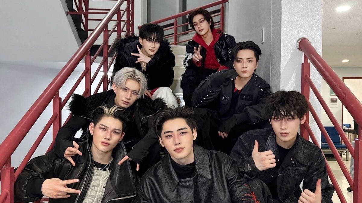 tori sevEN 𖤐 tweet media