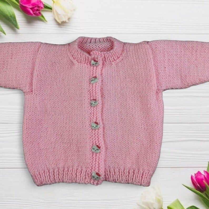 knittingtopia's tweet image. Charm everyone with this Baby Girl Pink Knit Cardigan. Perfectly hand knitted for 0-3 months, adorned with cute cat face buttons. The best new baby gift!
knittingtopia.etsy.com/listing/173559…
#etsy #knittedbabyclothes #handknits #mummybloggers #craftbizparty #MHHSBD