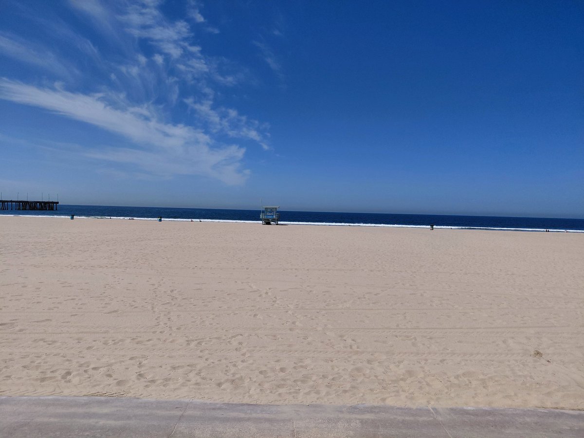 CedJackson6's tweet image. Venice Beach California today, mid day. #TuesdayFeelings 
#beach 
#veniceBeach 
#venicePier 
#socal