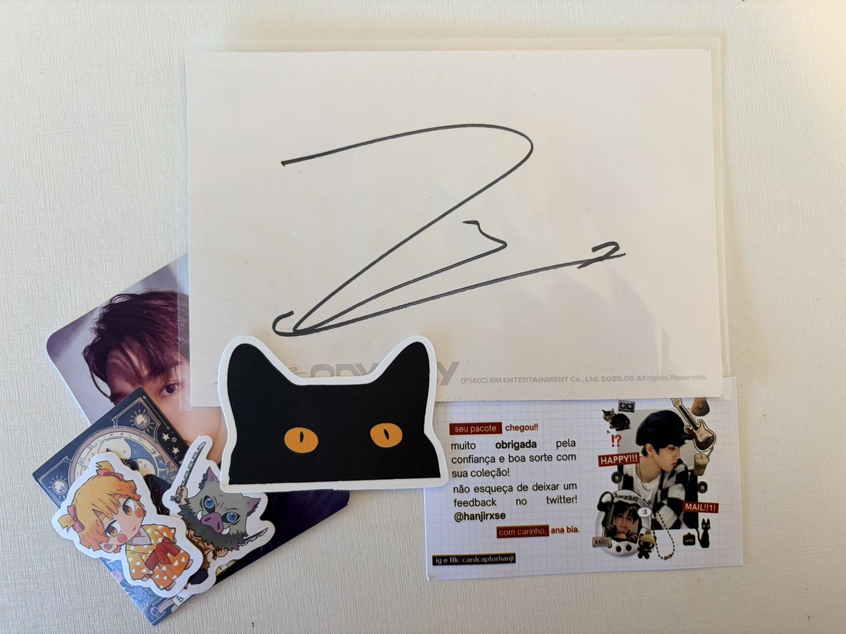 feedback positivo para <a href="/hanjirxse/">ana bia DEAD AND</a> que vendeu meu item dos sonhos que era o signed do wonbin 🥺 chegou muito bem embalado e em segurança, muito obrigada pela venda e pelo cuidado 🧡