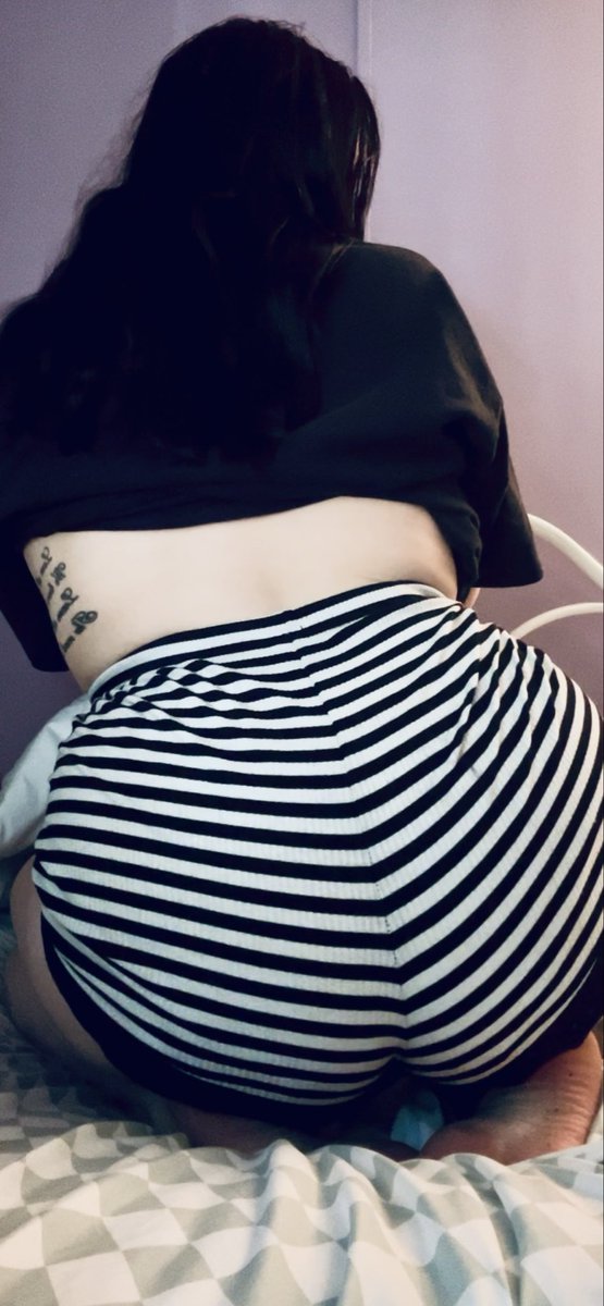 usagiiuwu tweet media