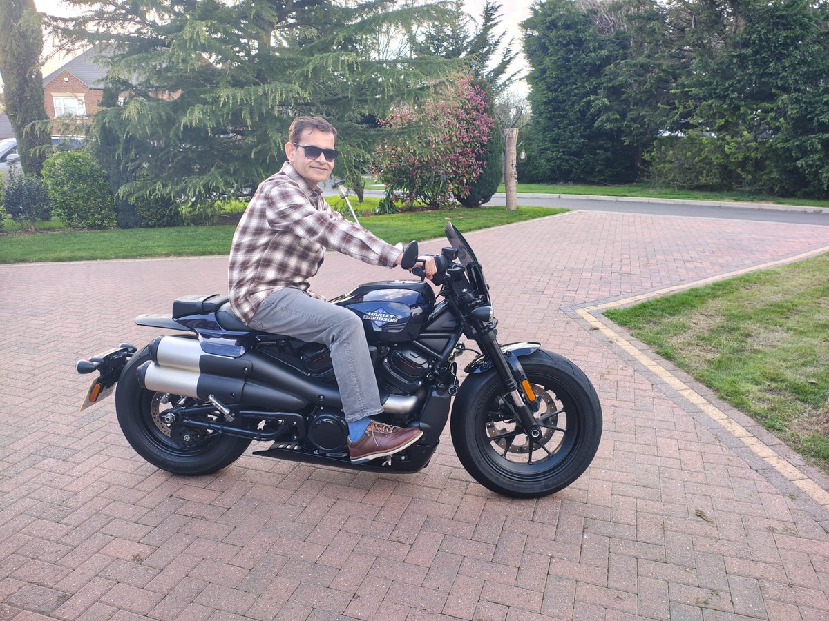 aslamrao's tweet photo. Nothing can beat British summers !!
Seeing is believing 🤠 https://t.co/3lJZMgY6AR