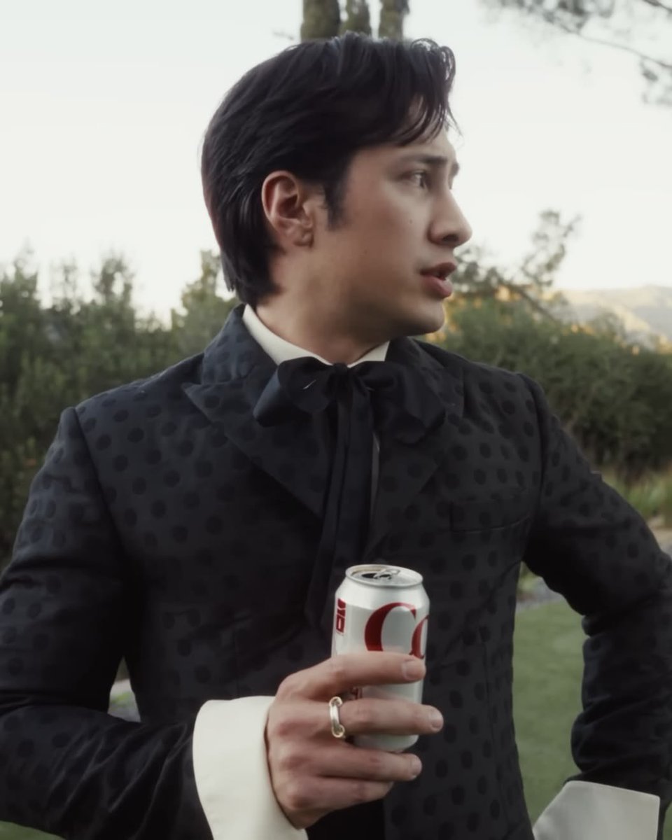 lan miss gen v.. tweet media