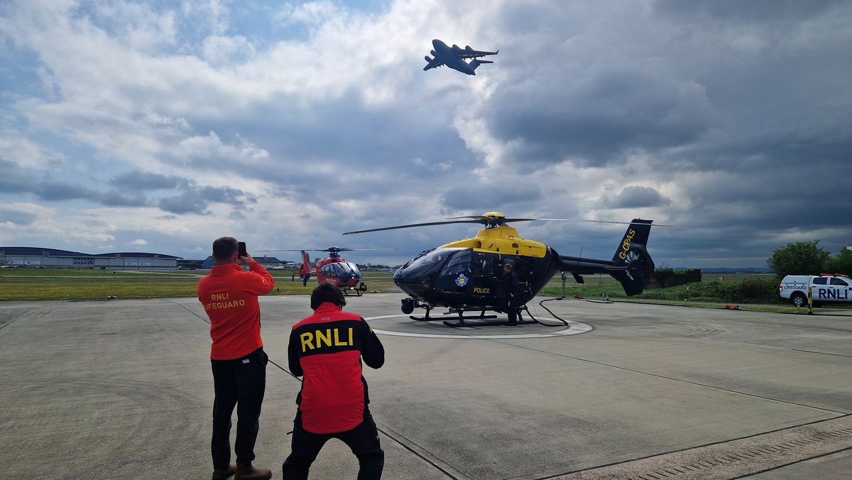 NPASSouthWest's tweet image. Had some visitors today from our agency partners. Lovely to chat about how we can help each other
  @RNLI #teamwork #partners ^BM