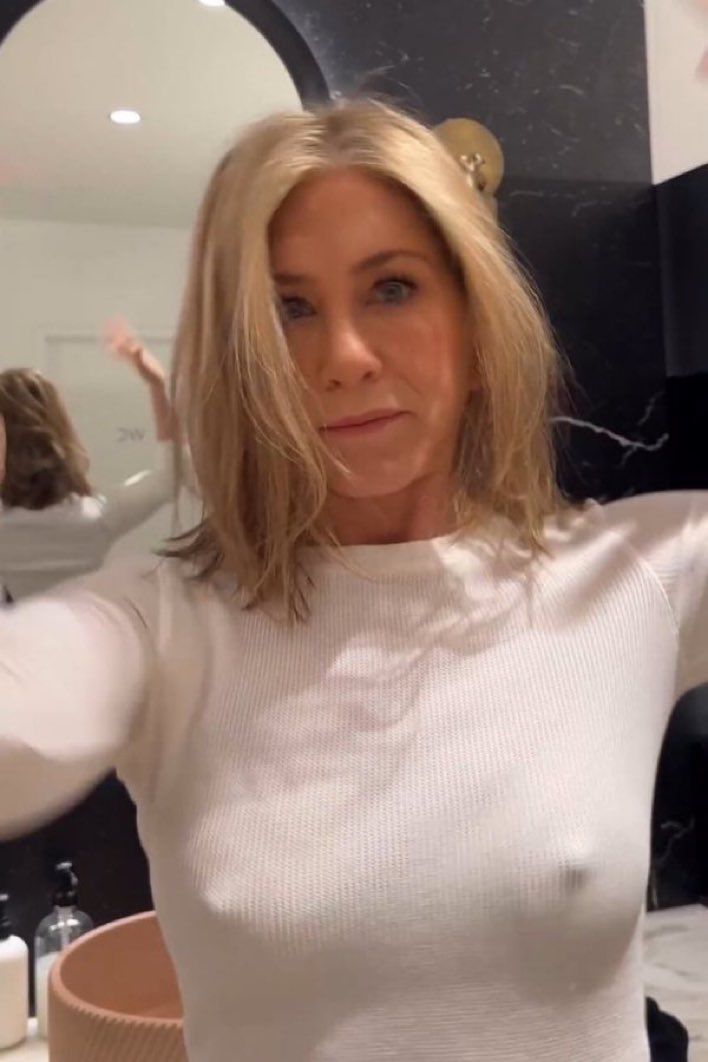 Jennnif Aniston tweet media