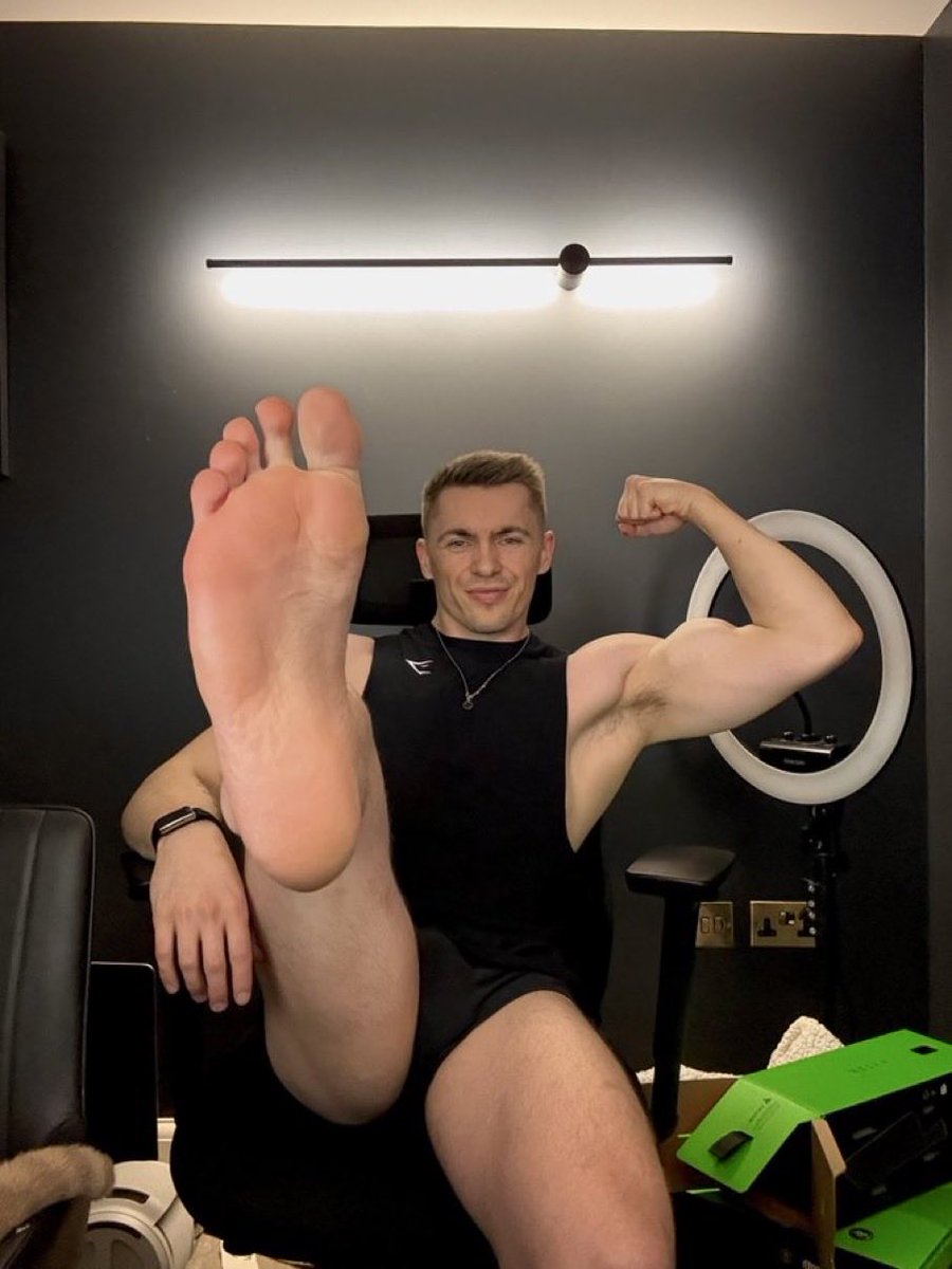 Slave-Boy 10 K tweet media