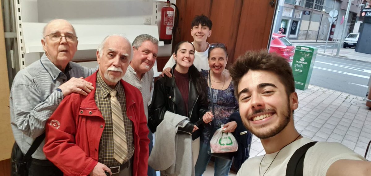 bachsantamaria's tweet photo. Un festival precioso, en el que todos disfrutamos escuchando las canciones de los coros participantes.
Gracias a todos los que lo hacéis posible. Sois unos artistas.
#FestivalCanciónMisionera #logroño @iglesiarioja @Riojajuventud https://t.co/3ZTzN9ICVR
