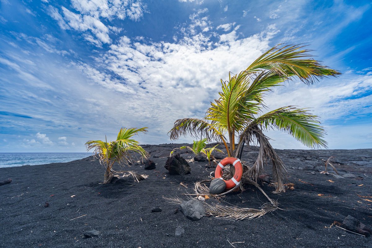 loganzphoto's tweet photo. Hawaii https://t.co/bQg4leicuu