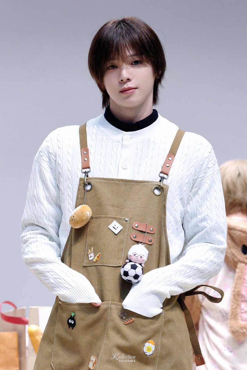 Kollection__'s tweet photo. 260428 Makestar offline fansign

HD2

#andTEAM_K #ケイくん #케이 #andTEAM #앤팀 https://t.co/mjGh8dcPaZ