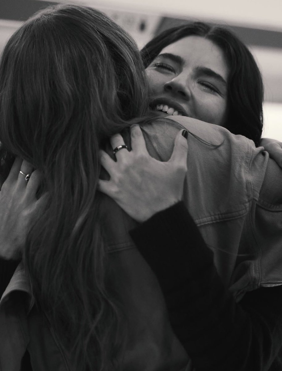 CENTRAL LOQUINHA 🦊🐺 tweet media