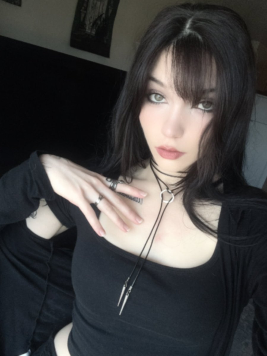 Elven Doll ♱ tweet media