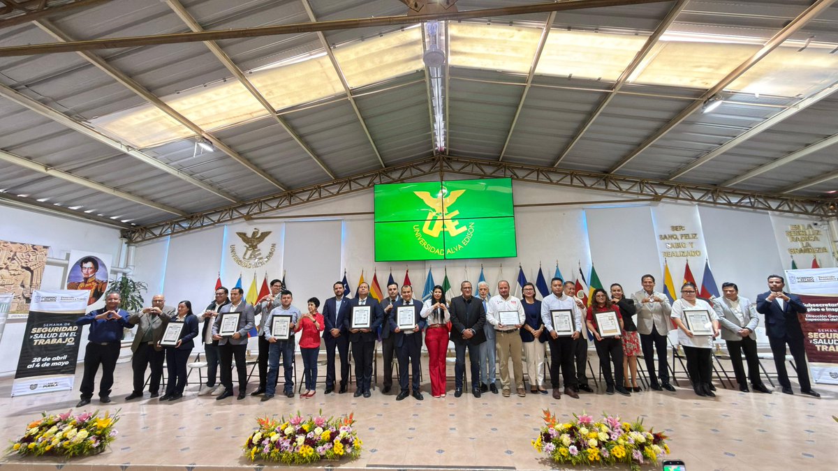 ✨ La capacitación también fortalece entornos seguros.

Asistimos a la Semana de Seguridad y Salud en el Trabajo 2026, un espacio que impulsa la prevención, el bienestar y mejores condiciones laborales para las y los poblanos.

Sumar esfuerzos en estos temas construye espacios de