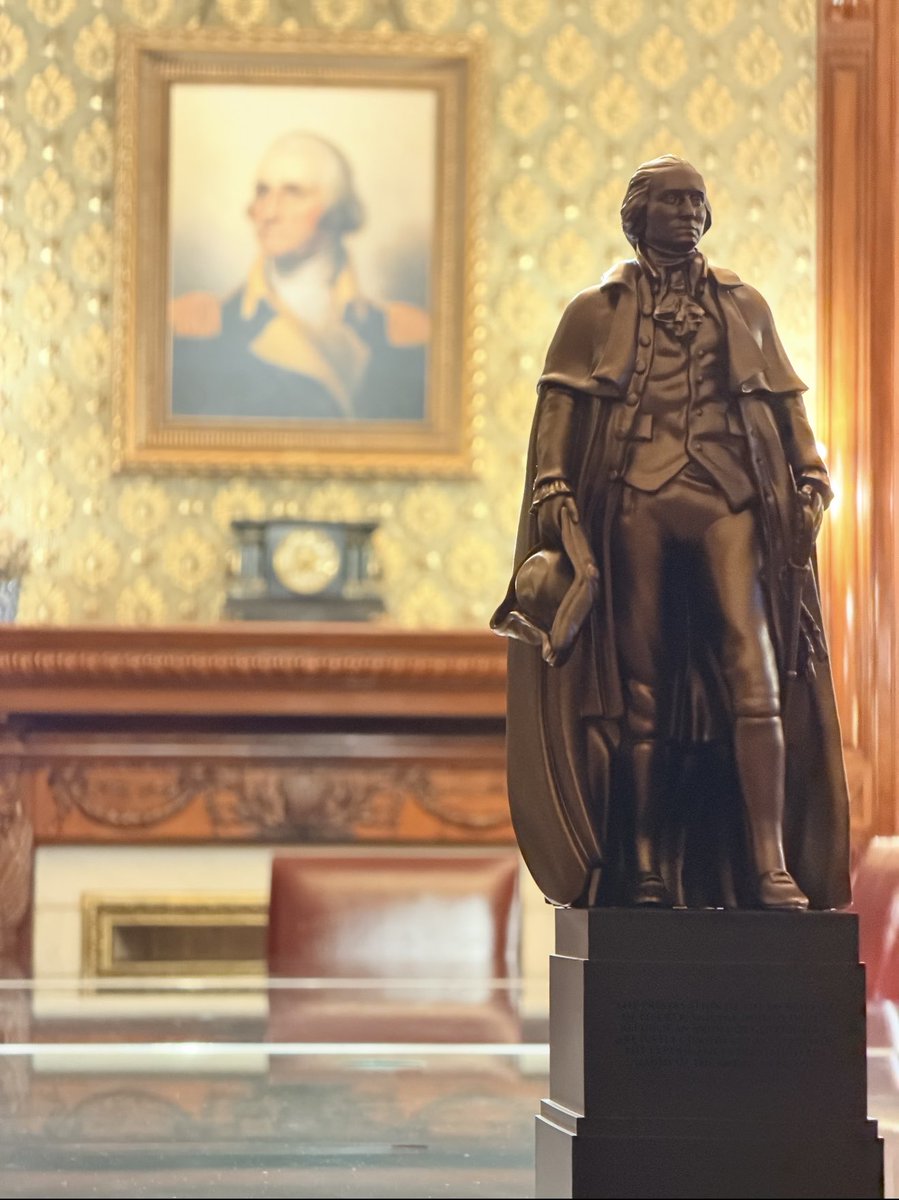 Mo Monuments tweet media